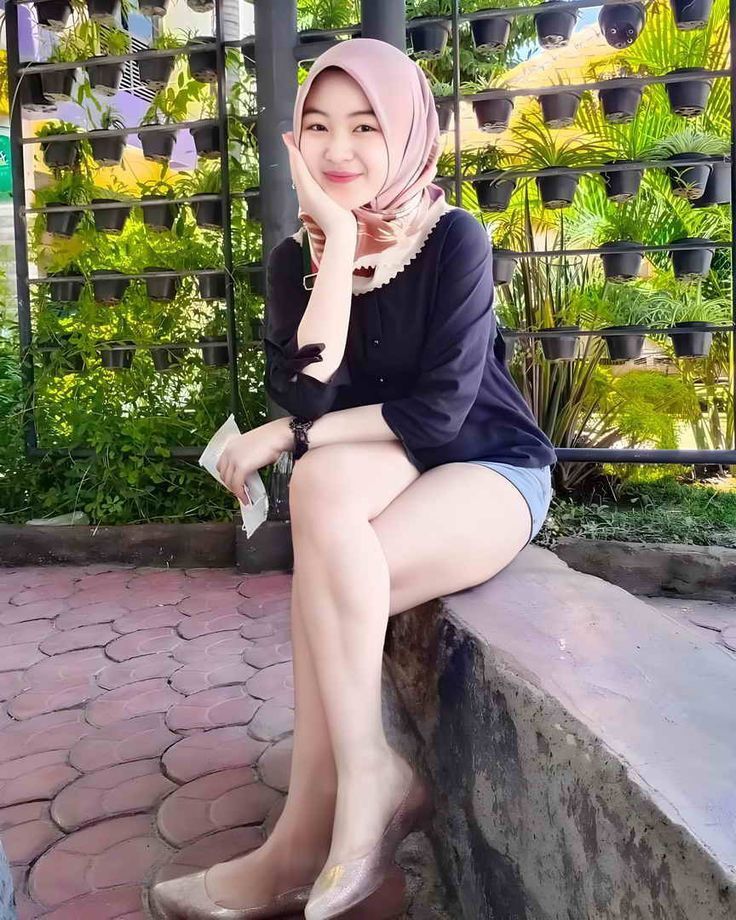 10 Video Wiwik ABG Viral 2025 Anjay Hijab Kebaya Merah